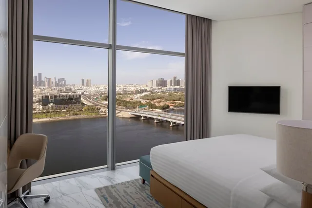 شقة ركنية بسريرين مزدوجين بشرفة بـ3 غرف نوم، Marriott Marquis Dubai Creek 4/8