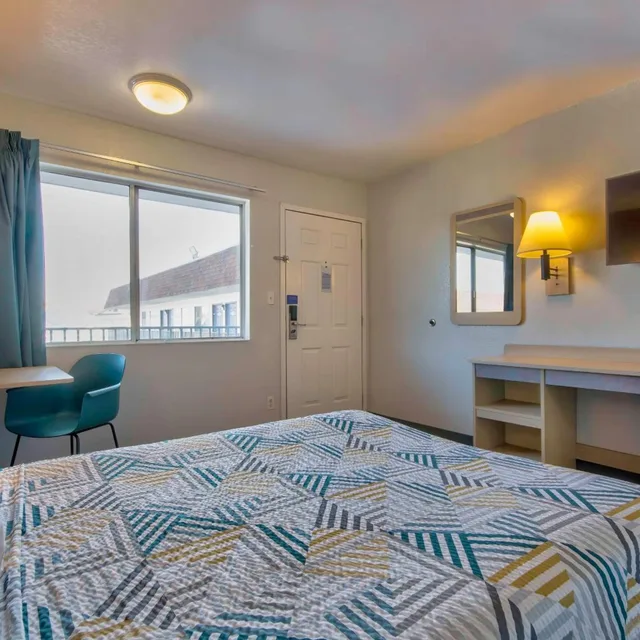 غرفة مفردة لذوي الإعاقة، Motel6 Farmington, NM 3/6