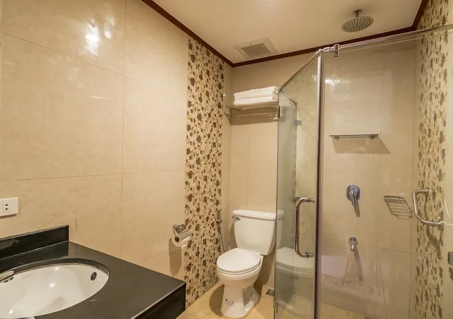 Deluxe, Queen Bed, Balcony, Coral Cliff Hotel 5/5