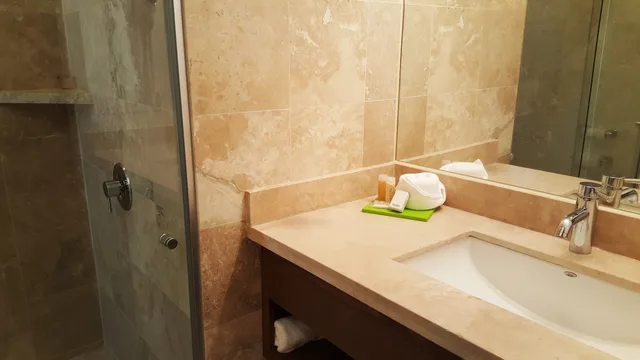 غرفة قياسية بسرير كينج، Hotel Catedral La Paz 3/3