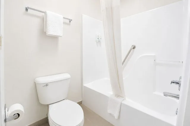 غرفة بسريرين كوين لذوي الإعاقة، Quality Inn & Suites Malvern 4/4