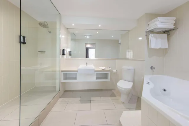 جناح، Best Western Plus Launceston 8/8