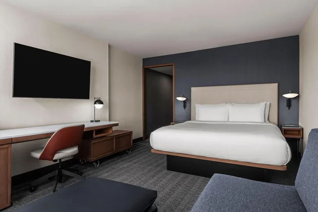 غرفة بسرير كينج، Courtyard by Marriott San Diego Miramar 2/6