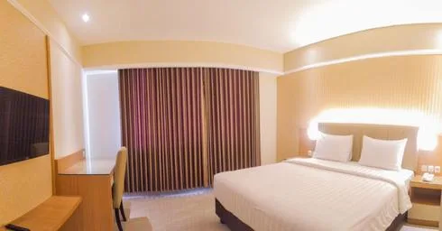 Pool, Deluxe, Double Bed، NS Hotel by Dominic 1/1