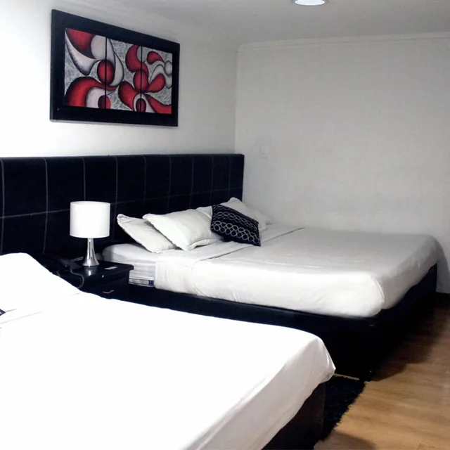 غرفة قياسية ثلاثية بسرير كينج وسرير فردي، Hotel Santiago Plaza 1/1