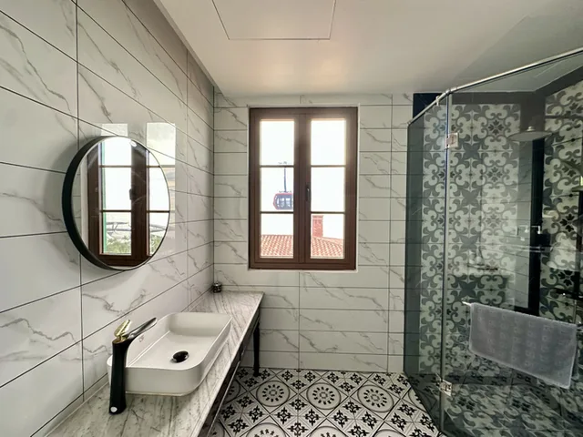 Deluxe, King Bed, Ocean View, Thala Hotel Sorrento 2/3