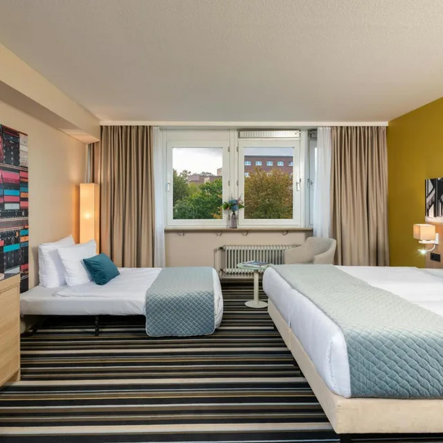غرفة سوبيريور ثلاثية، Leonardo Hotel Hamburg Elbbruken Ex Gresham Carat Hotel 3/9