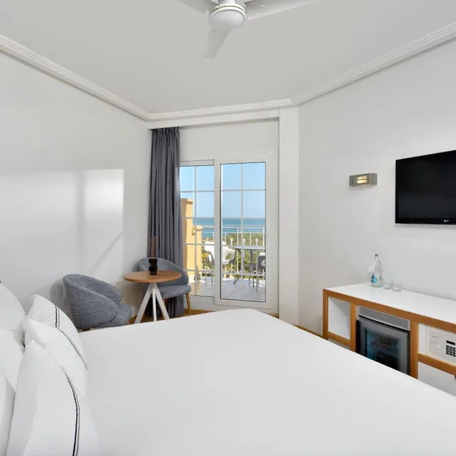 The Level, Junior Suite, Executive, Ocean View, Melia Atlantico Isla Canela 2/4