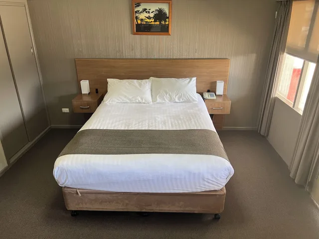 غرفة قياسية بسرير كوين، Argosy Motor Inn 1/5