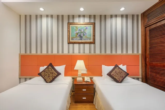 Standard, Twin Beds, No Window، Sun River 2/3