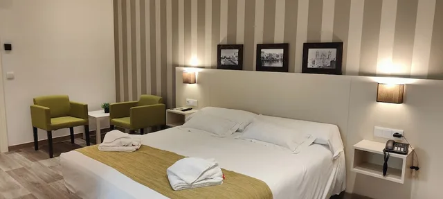 غرفة بريميوم رباعية، San Lorenzo Boutique Hotel 2/6