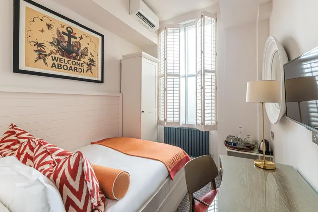 غرفة صغيرة مزدوجة، Brighton Harbour Hotel & Spa 2/6
