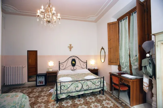 غرفة سوبيريور بسرير مزدوج بشرفة، Hotel Desiree 2/4