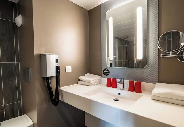 غرفة قياسية بسرير مزدوج، B&B Hotel Limoges 3 4/4