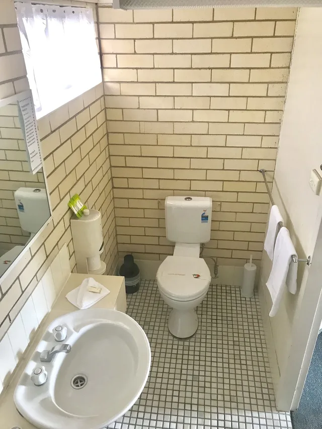 غرفة عائلية بسرير كوين وسريرين منفصلين، TROPICAL GATEWAY MOTOR INN 9/10