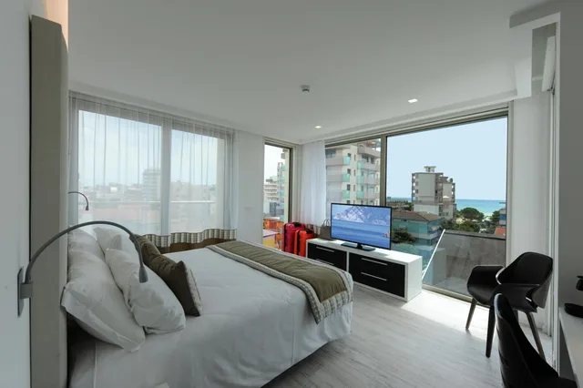 جناح جونيور بإطلالة على البحر، Bellini Hotel 6/10