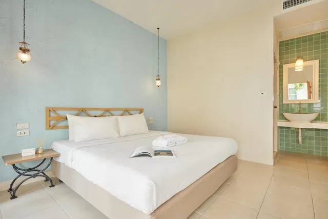 Superior, Double Bed, Talay Hotel & Villa 3/8