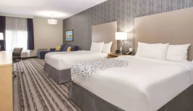 جناح استوديو ديلوكس بسريرين كوين، La Quinta Inn Suites By Wyndham Buffalo Amherst 1/8