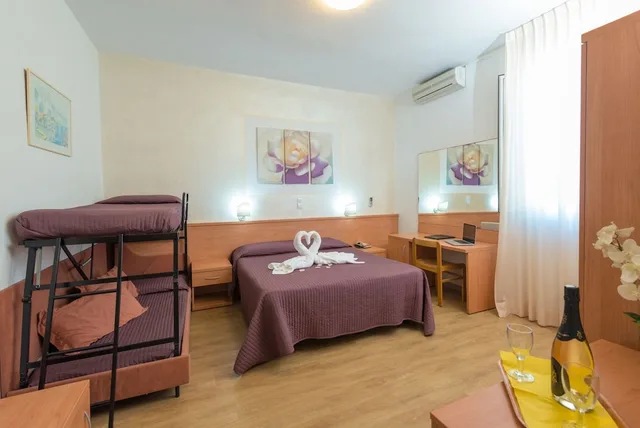 غرفة عائلية رباعية بأربعة أسرّة، Biagi Hotel 6/10