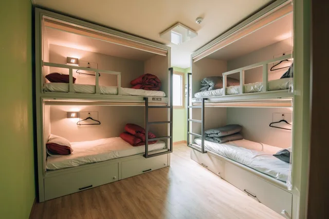 سكن مشترك مختلط بأربعة أسرّة، Midtown Hostel 2/2