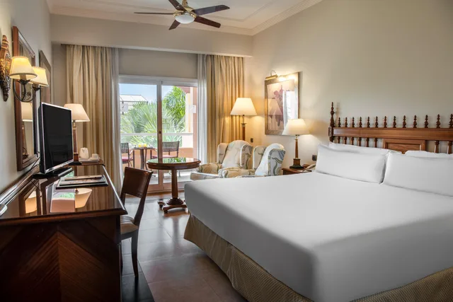 Connecting, Superior, Family, Balcony or Terrace، Elba Estepona Gran Hotel and Thalasso Spa 1/1