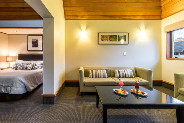 فيلا، Distinction Te Anau Hotel and Villas 2/3