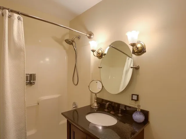 Suite, 1 King and 1 Single Beds, Battlefield Bed &amp; Breakfast Inn 4/4
