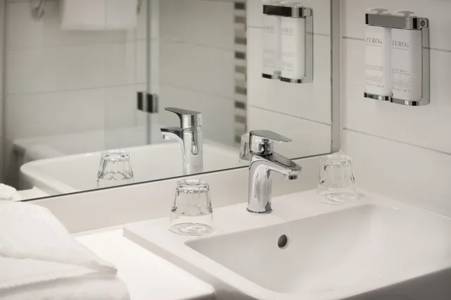 غرفة سوبيريور ثلاثية بسرير مزدوج وسرير فردي، Leonardo Hotel Manchester Piccadilly 4/4