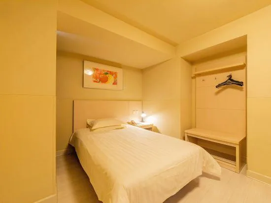 غرفة قياسية مفردة بسرير مزدوج، Jinjiang Inn Taiyuan Fuxi Street 1/2