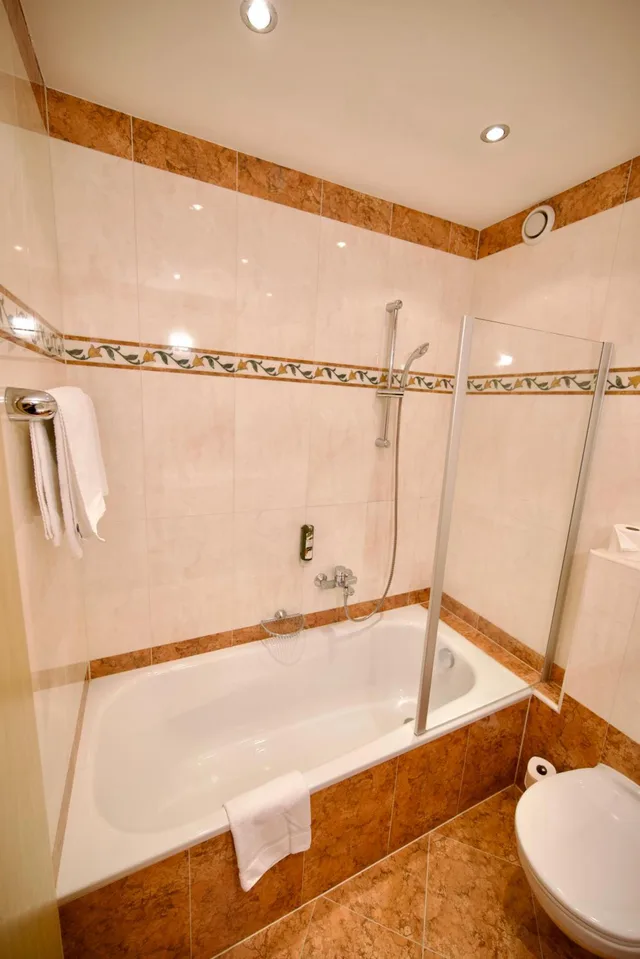 جناح بشرفة بغرفتي نوم، St. Georg Hotel 7/7