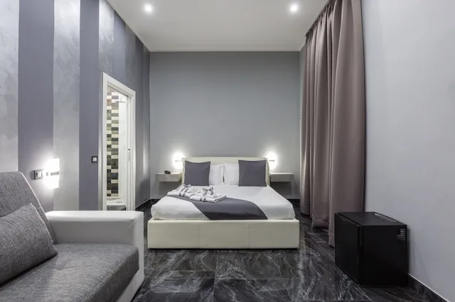 غرفة كلاسيكية بسرير مزدوج، Hotel Bella Napoli Suites 1/8