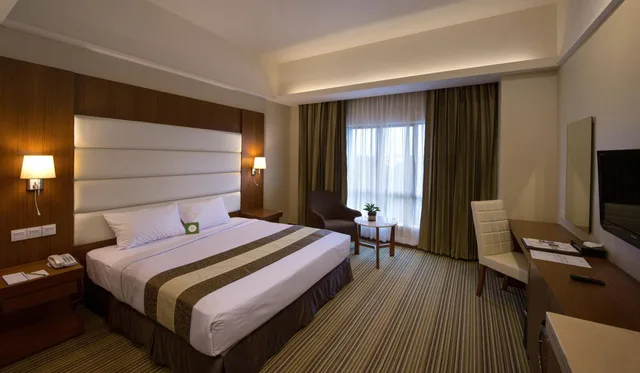 غرفة ديلوكس بسرير مزدوج أو سريرين منفصلين، Pearl View Hotel 3/7