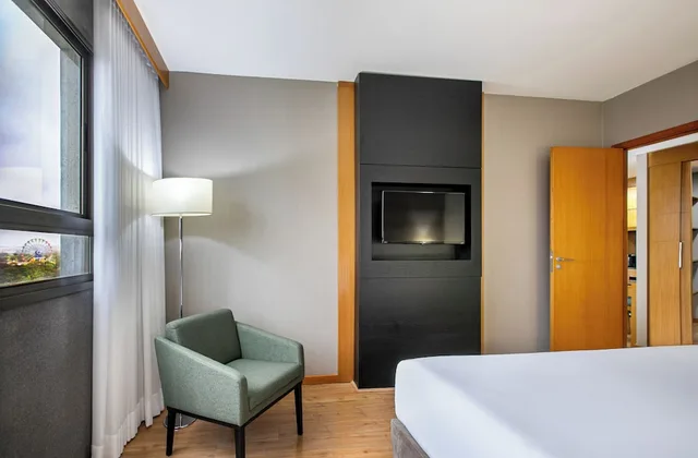 غرفة قياسية بسرير كينج وسرير كوين، Brasil 21 Suites Affiliated by Melia 6/10