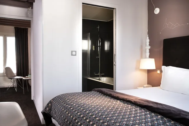 جناح جونيور بسرير مزدوج مع أريكة، HOTEL MARAIS HOME(Formerly Ho Marais) 2/2