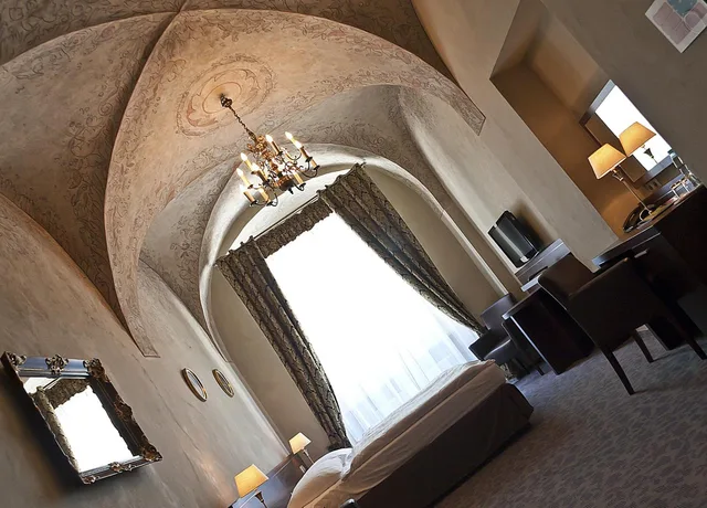 غرفة ديلوكس بسرير مزدوج أو سريرين منفصلين، Rezydent Hotel 1/5