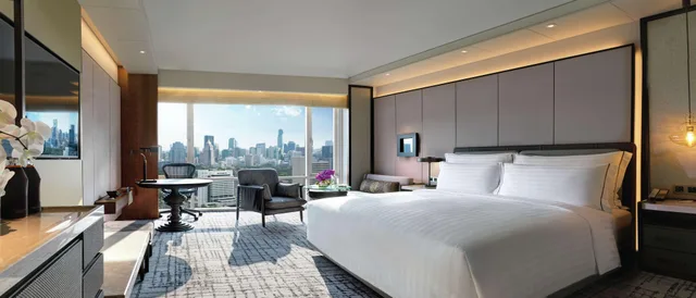 Executive, King Bed, Lounge Access, Conrad Bangkok 1/9