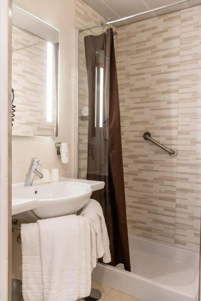 غرفة سوبيريور بسرير كوين، Park Hotel Porto Valongo 6/6