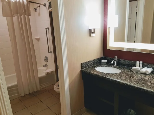 جناح بسرير كينج بغرفة نوم واحدة بمطبخ صغير، Homewood Suites By Hilton Longview 3/5