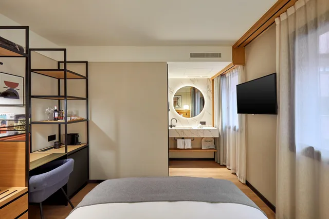 غرفة بسرير كوين، Kimpton Vividora Barcelona 4/4