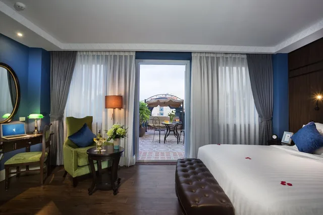 Gallery, Garden, Suite, King Bed, Sauna, Terrace، Ogallery Premier Hotel And Spa 8/10
