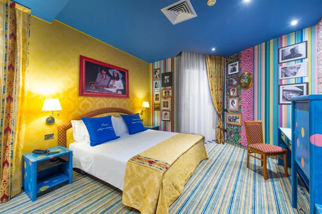 غرفة ديلوكس بسريرين منفصلين بإطلالة جزئية على البحر، Admiral Art Hotel 4/9