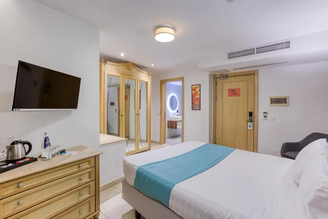 Inner, Double Bed, No Balcony، Solana Hotel & Spa 4/10