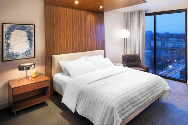 غرفة كلاسيكية بسرير كينج لذوي الإعاقة، Le Meridien Columbus The Joseph 1/6