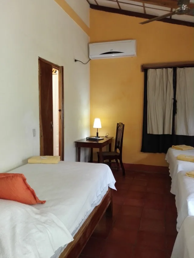Family, 1 Double and 4 Single Beds، CASA BARCELONA HOTEL 4/6
