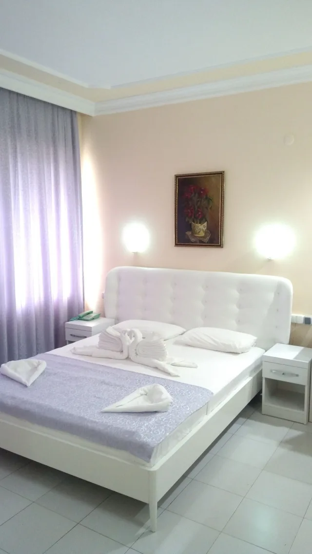 غرفة ثلاثية، Sunway Hotel 1/4