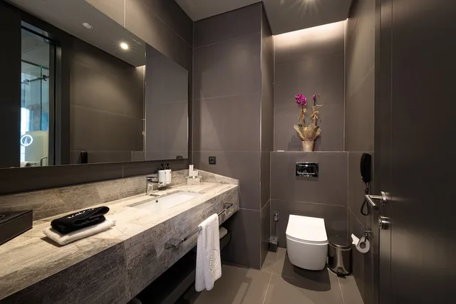 جناح بسرير كينج بشرفة بغرفة نوم واحدة، Bomonti Suites 2/2