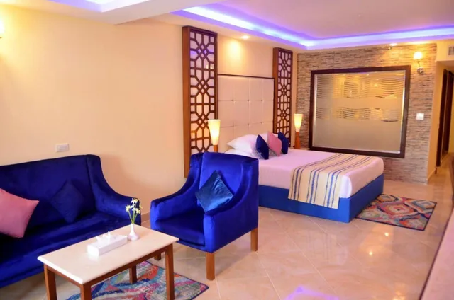 Gold, Single، Edge Rotana Sea Beach 7/8
