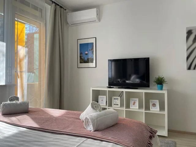 استوديو بشرفة مع أريكة، CORVIN CENTER SUITES 7/10