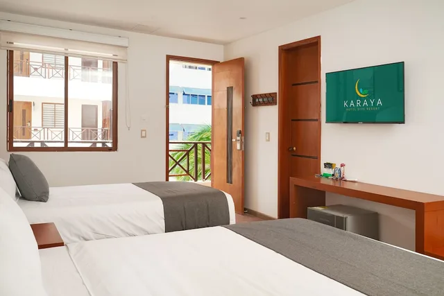 غرفة قياسية بسريرين منفصلين، Hotel Karaya Dive Resort 1/2