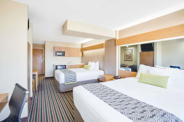 جناح استوديو بسريرين كوين، Microtel Inn and Suites by Wyndham Pigeon Forge 1/8